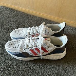 Adidas Fluidflow 2.0 Size 12 white red and blue